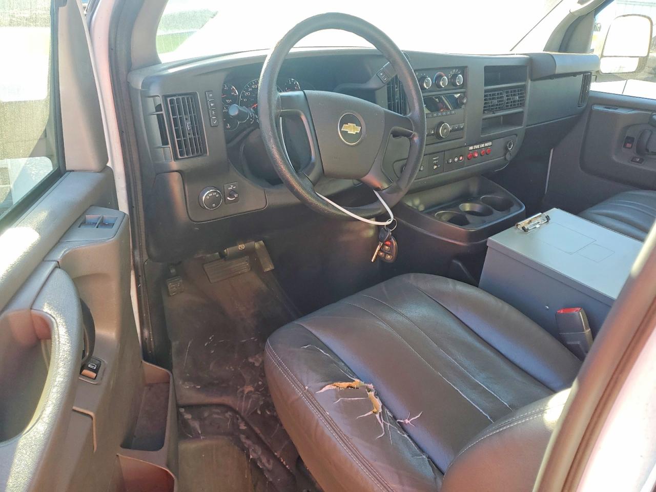2014 CHEVROLET Express VIN 1GCWGFCB9E1122430 photo 8