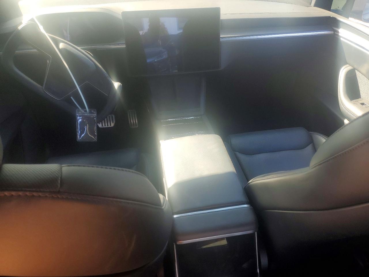 2024 Tesla Model x VIN 7SAXCBE69RF437446 photo 8