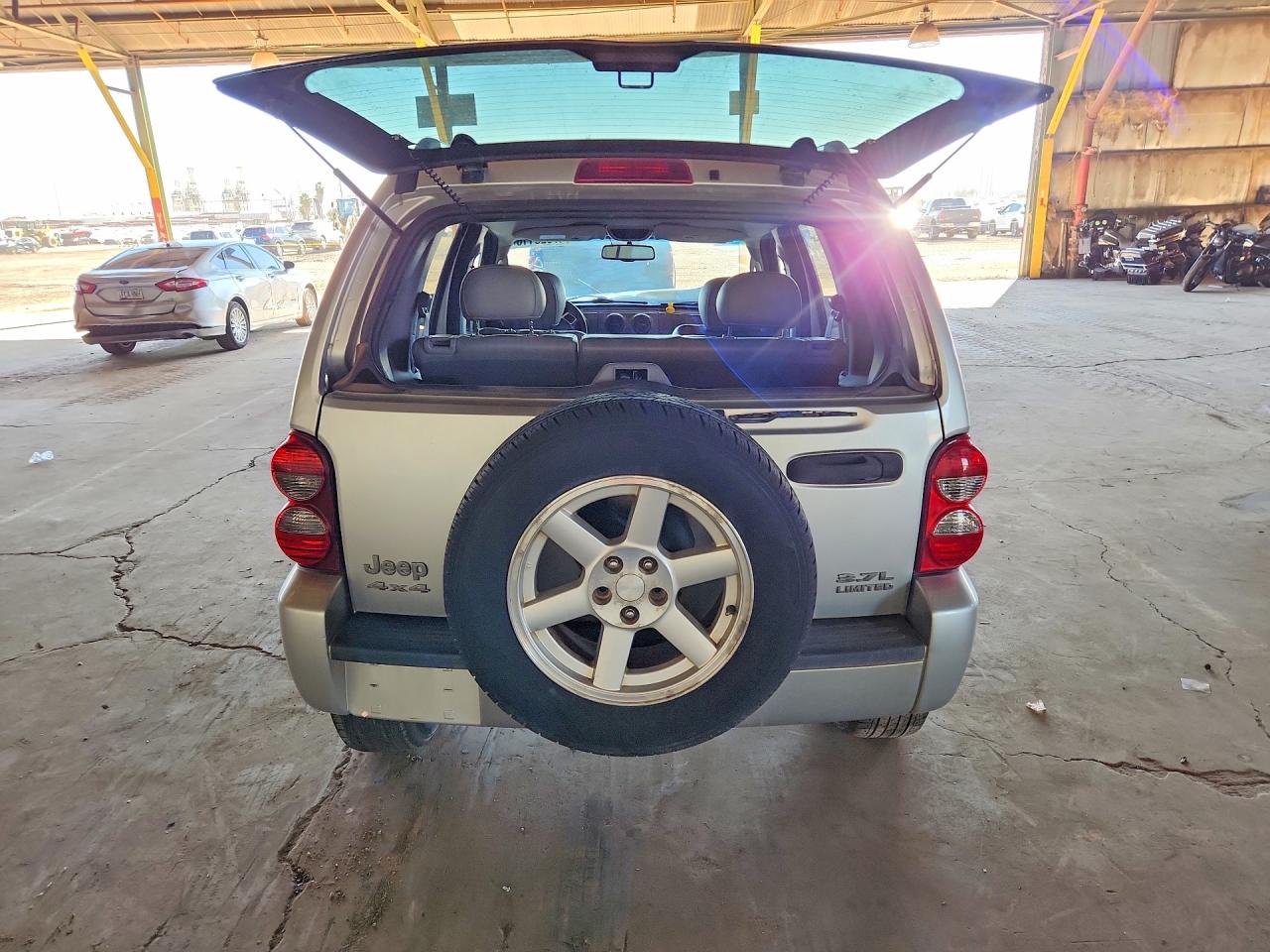 2007 Jeep Liberty VIN 1J4GL58K77W713312 photo 6