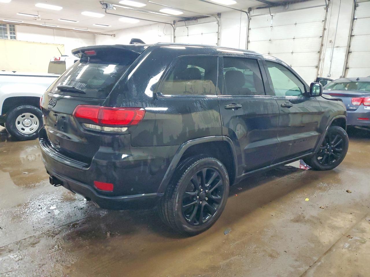 2018 Jeep Grand cher VIN 1C4RJFAG3JC407698 photo 3