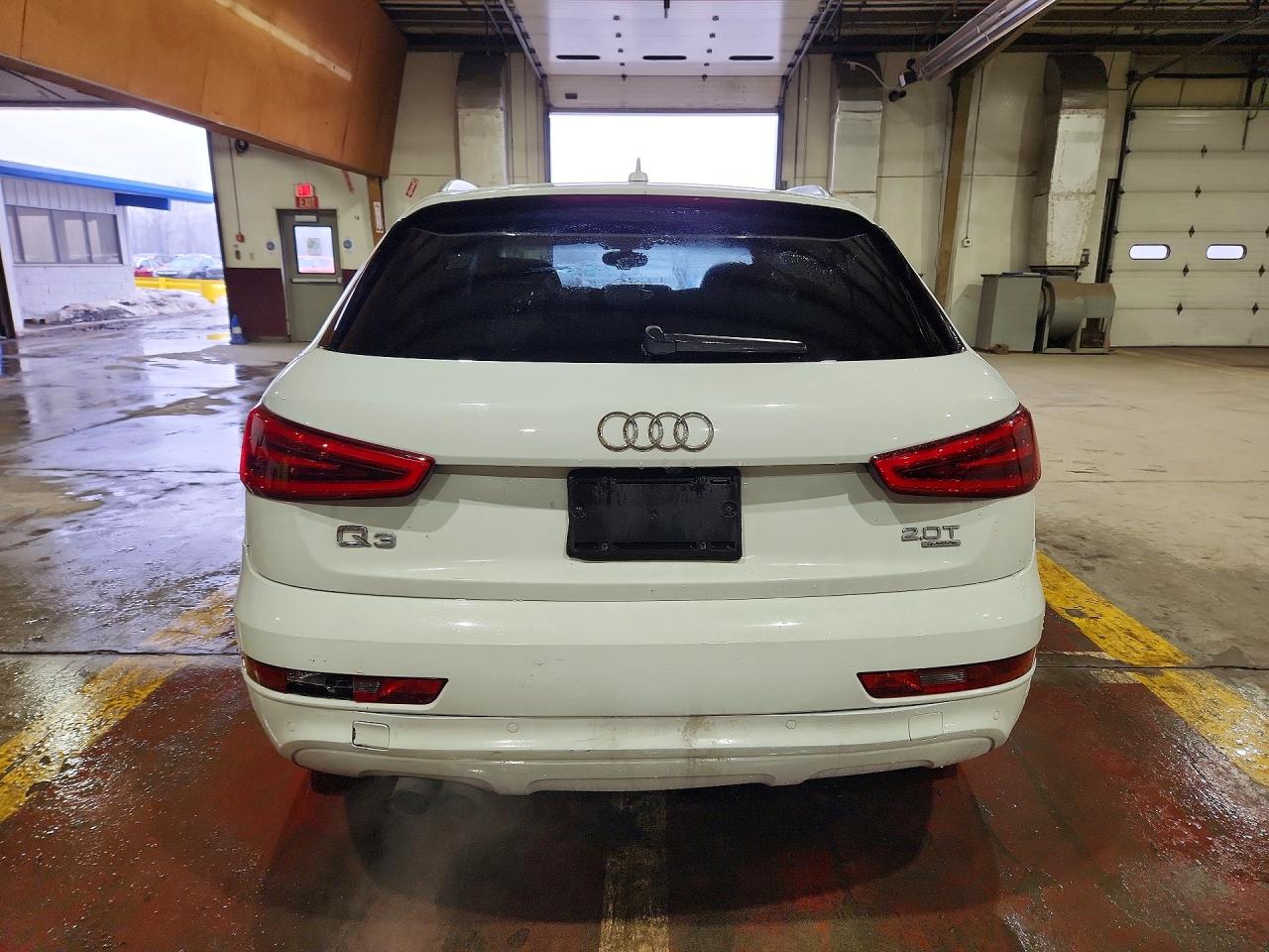 2015 Audi Q3 VIN WA1GFCFSXFR011514 photo 6