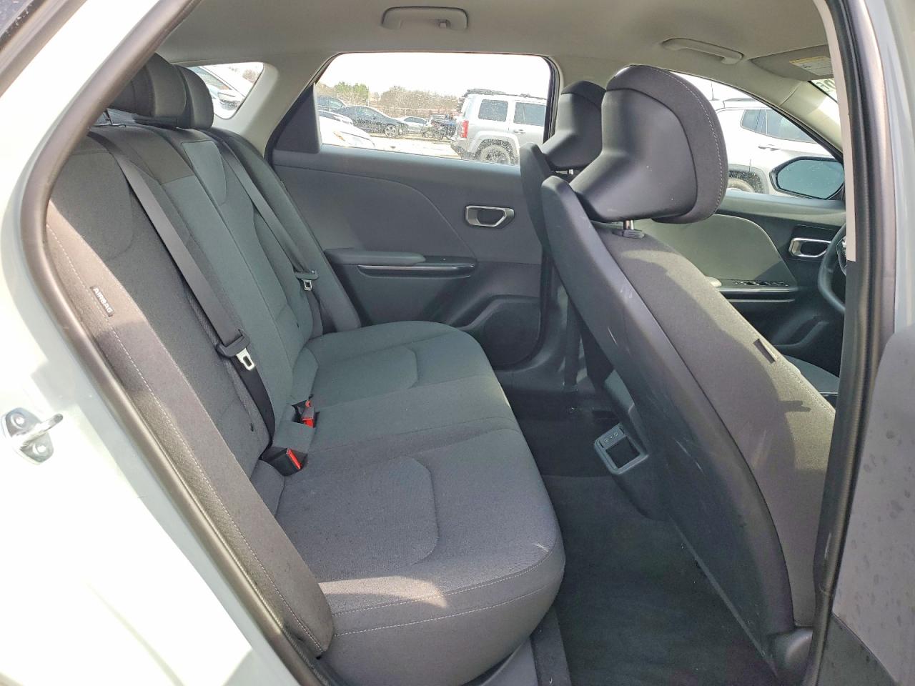 2025 Kia All other VIN 3KPFT4DE3SE016220 photo 10
