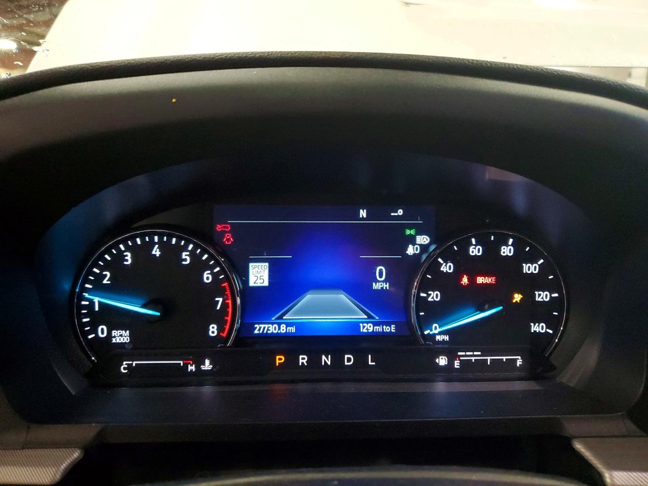 2024 Ford Explorer VIN 1FMSK8DH1RGA15589 photo 9