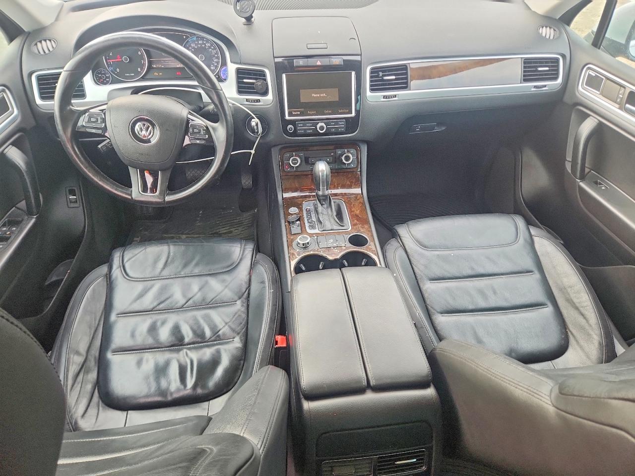 2014 Volkswagen Touareg VIN WVGEF9BPXED009187 photo 8