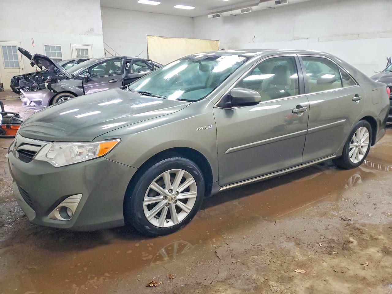 2013 Toyota Camry sola VIN 4T1BD1FK0DU064433 photo 1