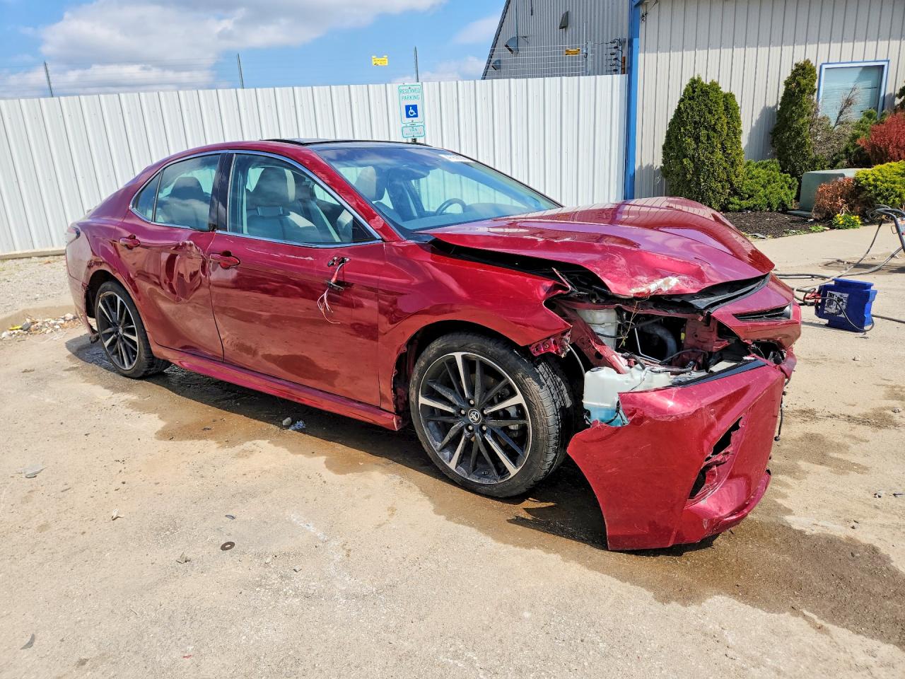 2018 Toyota Camry VIN 4T1BZ1HK2JU500290 photo 4
