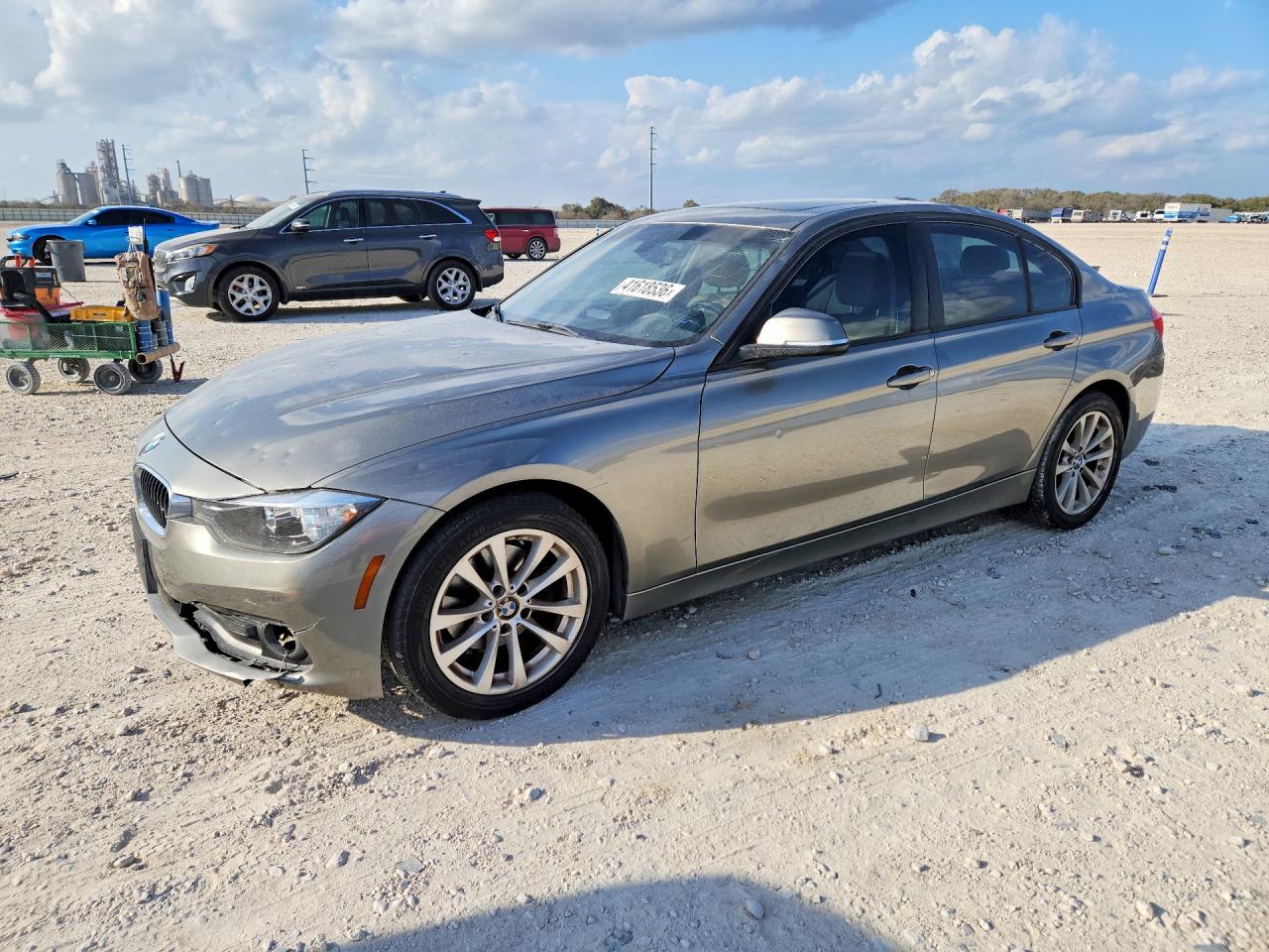 2017 BMW 3 series VIN WBA8E1G57HNU14917 photo 1