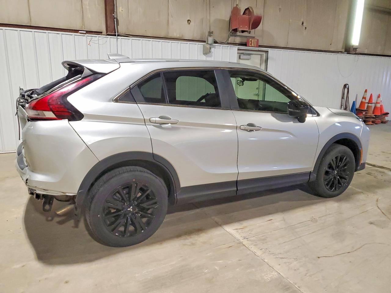 2023 Mitsubishi ECLIPSE VIN JA4ATVAA3PZ010845 photo 3