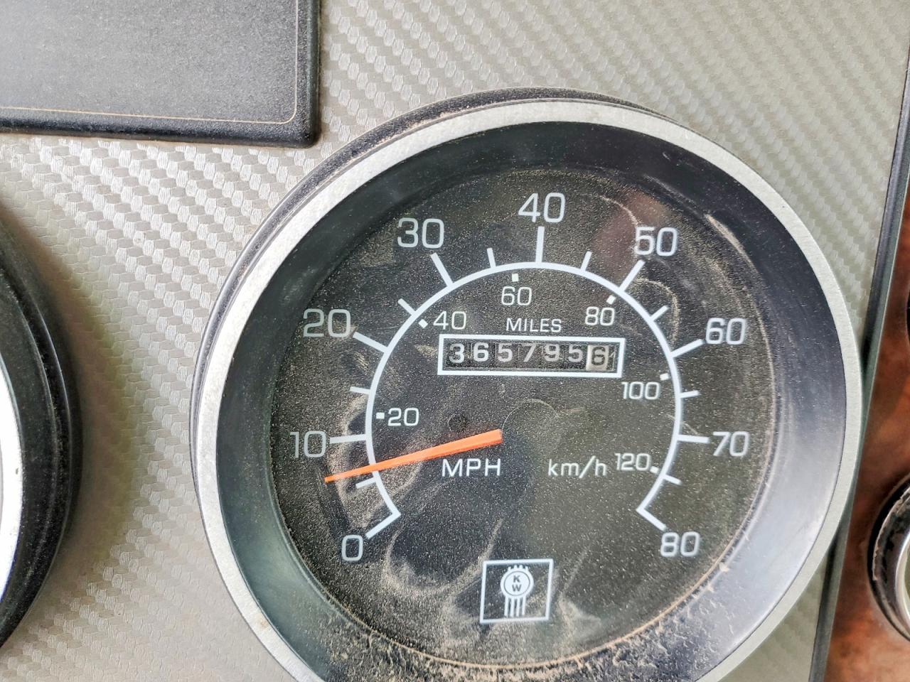 2004 KENWORTH All other VIN 1XKDDT9X84J059678 photo 8