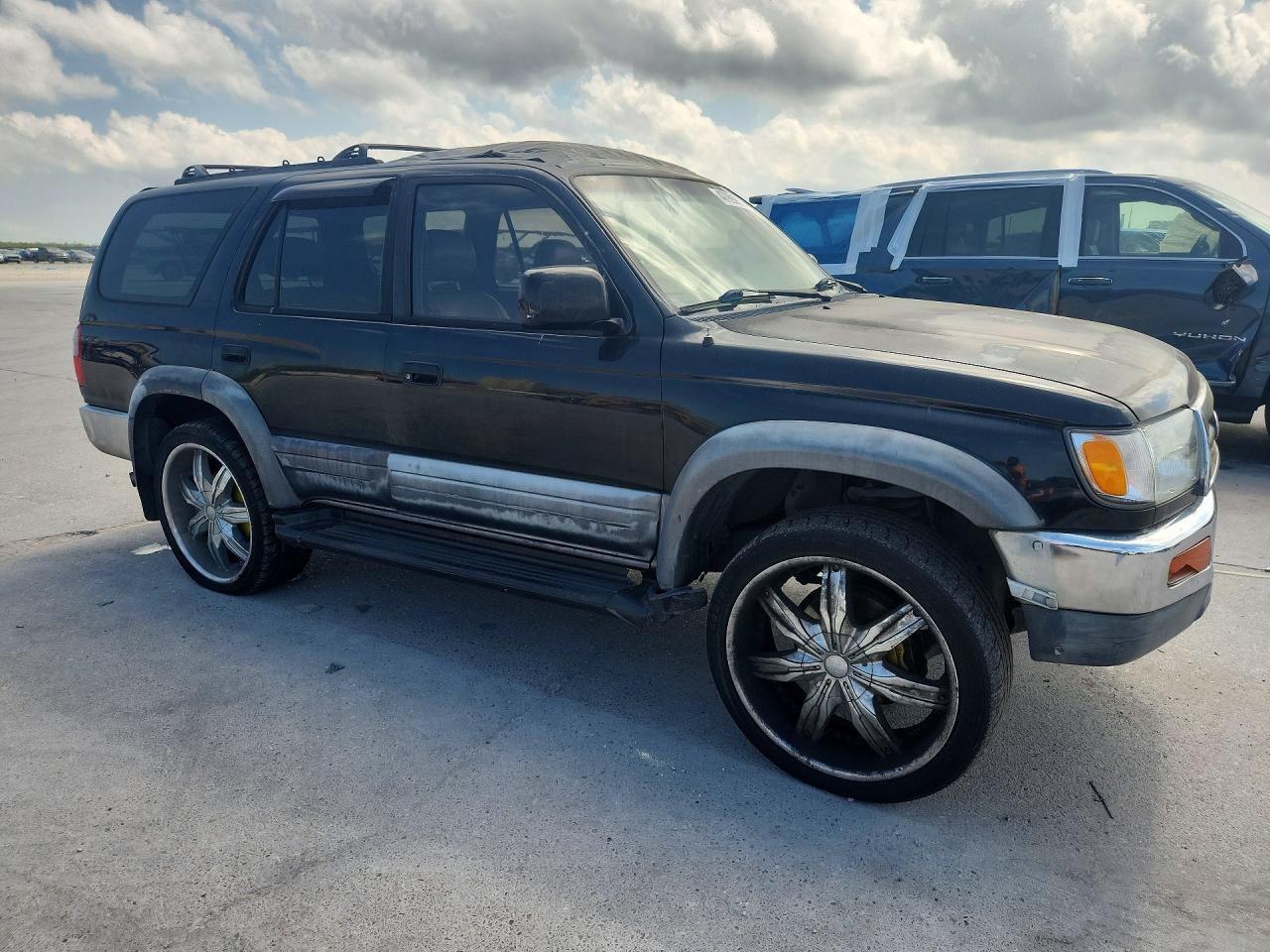 1997 Toyota 4runner VIN JT3GN87R1V0032289 photo 4