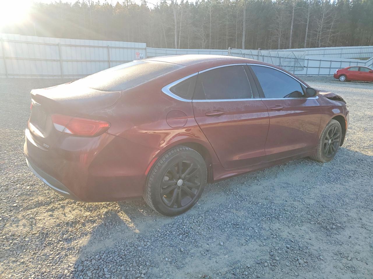 2015 Chrysler 200 VIN 1C3CCCAB2FN679386 photo 3