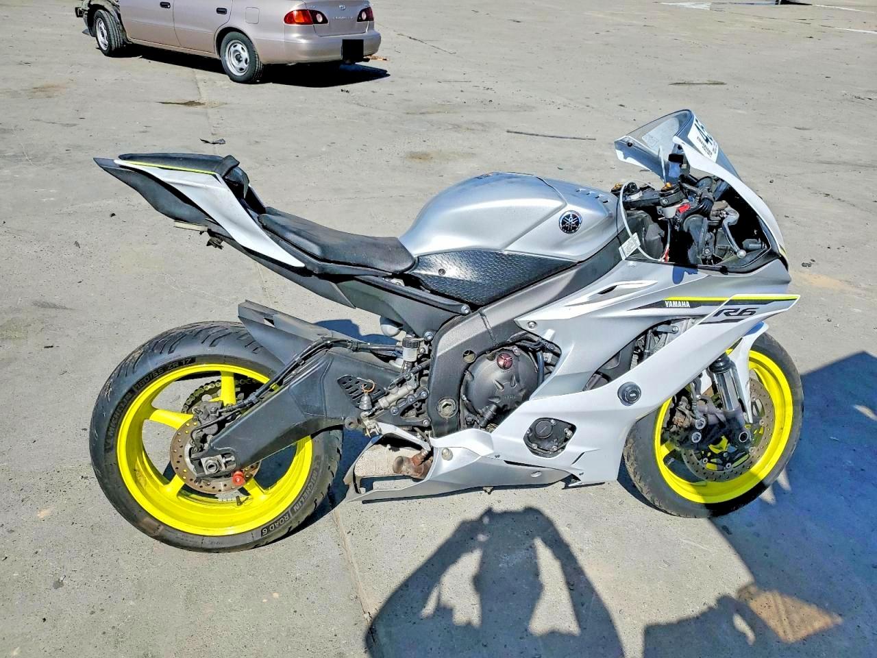 2017 YAMA Yzf600 VIN JYARJ28E0HA000565 photo 1