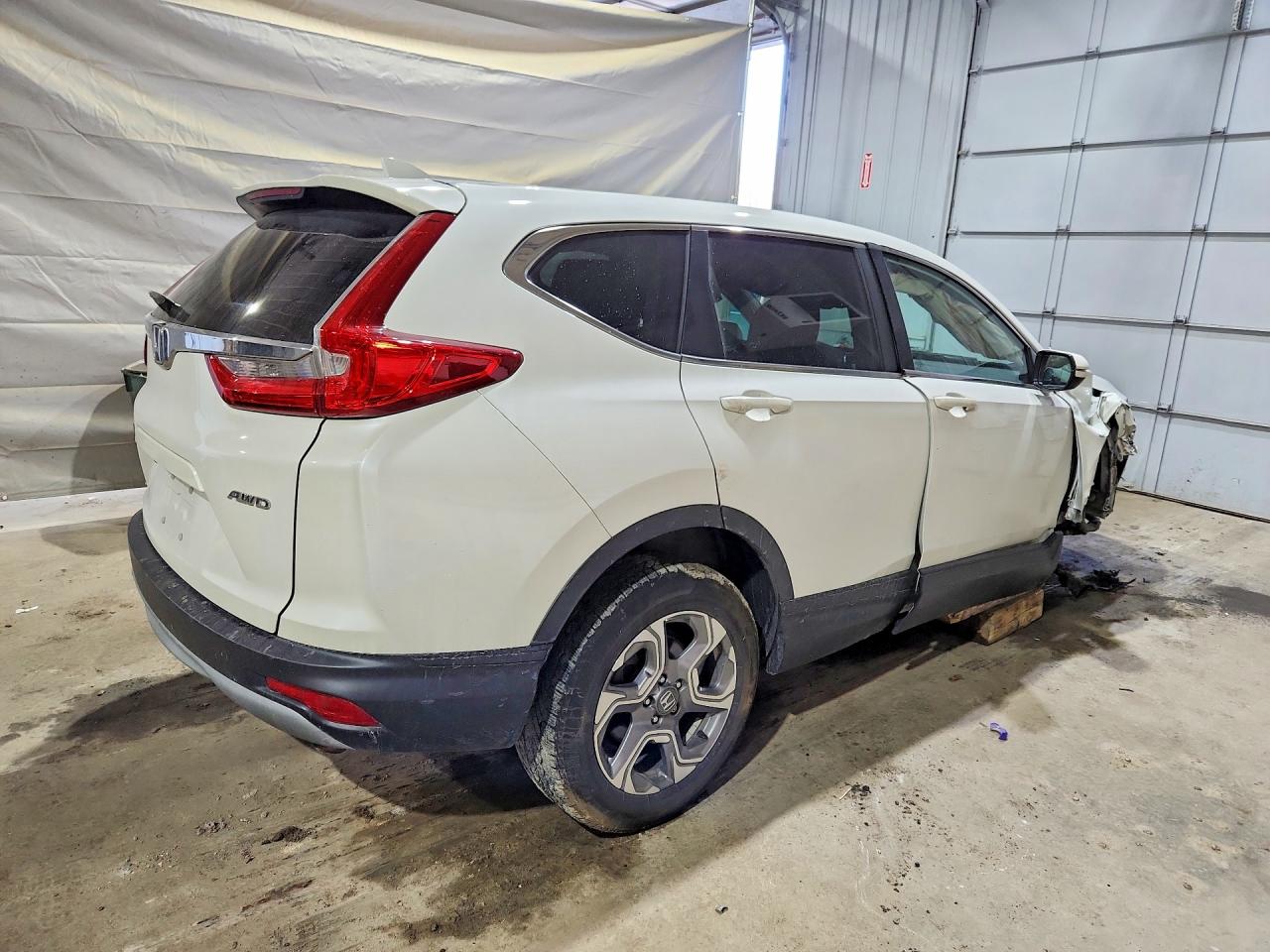 2018 Honda Crv VIN 2HKRW2H89JH683445 photo 3