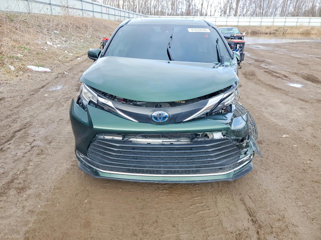 2021 Toyota Sienna VIN 5TDYRKEC1MS041103 photo 5