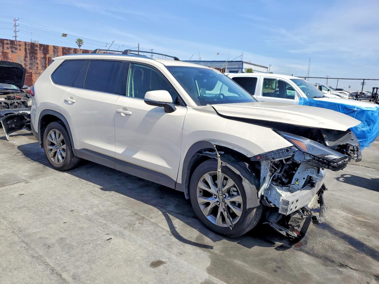2024 Toyota All other VIN 5TDAAAB5XRS052729 photo 4