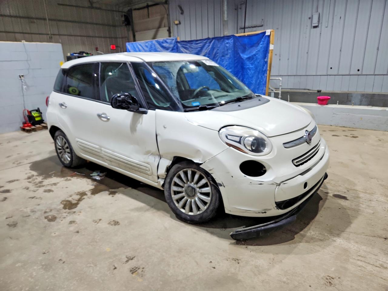 2014 Fiat 500 VIN ZFBCFABH9EZ028437 photo 4