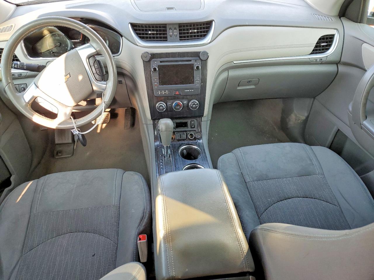 2016 CHEV Traverse VIN 1GNKVGKD5GJ342557 photo 8