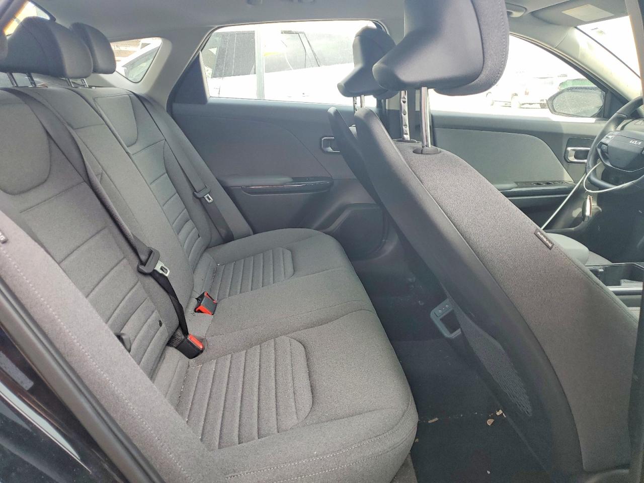 2025 Kia All other VIN 3KPFU4DE8SE140397 photo 10