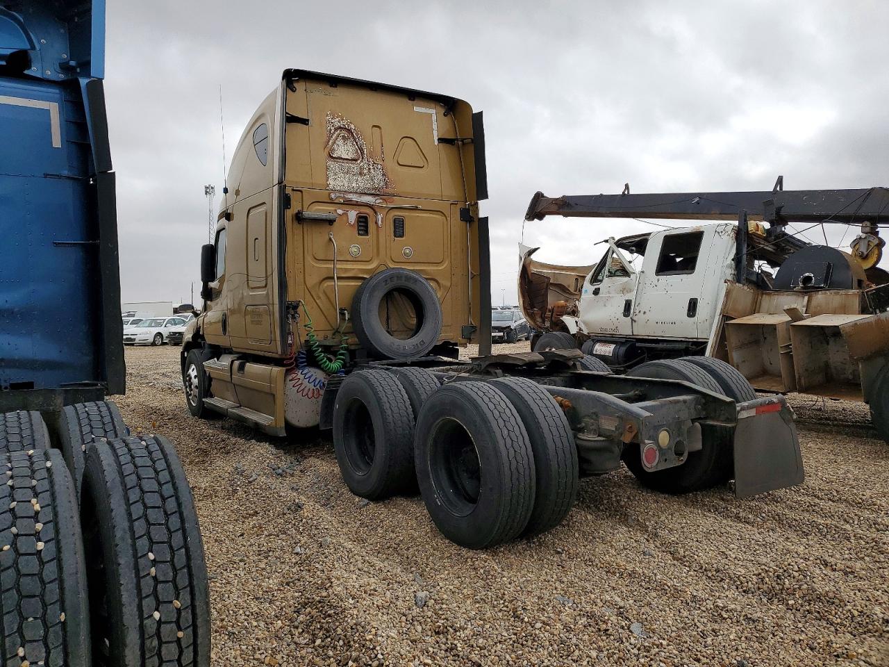 2013 FREIGHTLINER All other VIN 1FUJGLDR5DSBD0223 photo 4