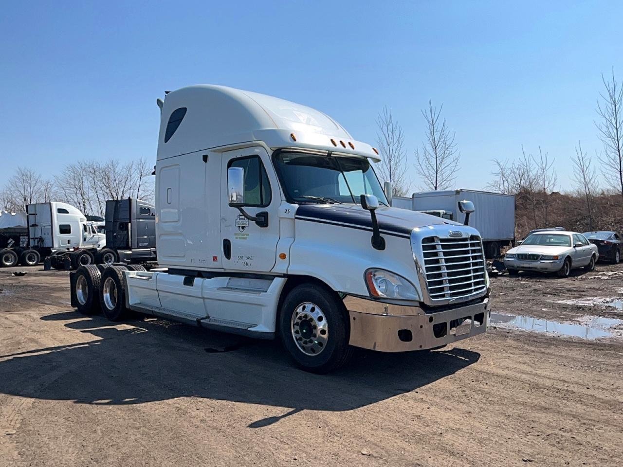 2013 FREIGHTLINER All other VIN 1FUJGLDR4DLBV8738 photo 1