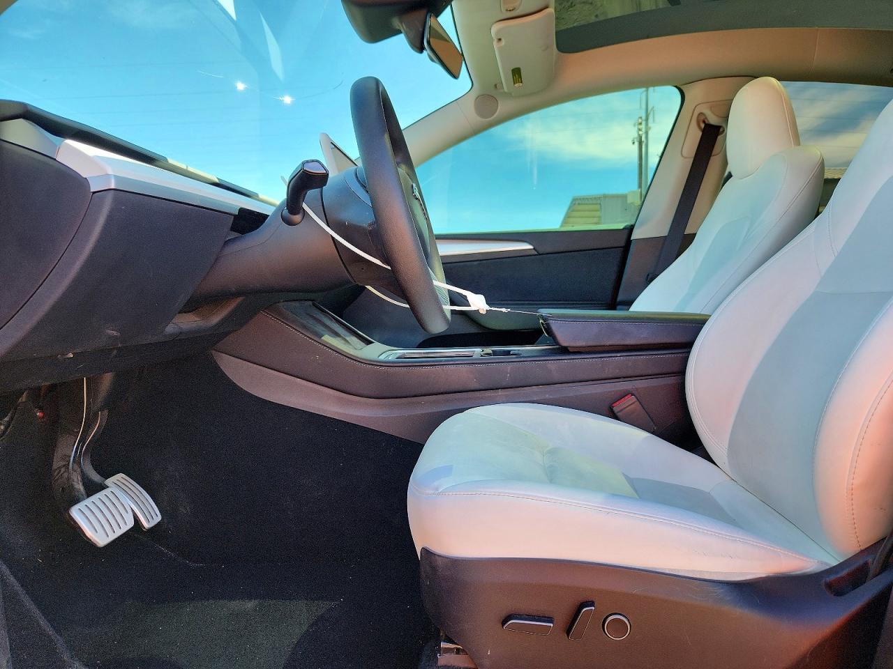2023 Model y VIN 7SAYGDEF1PF899890 photo 7
