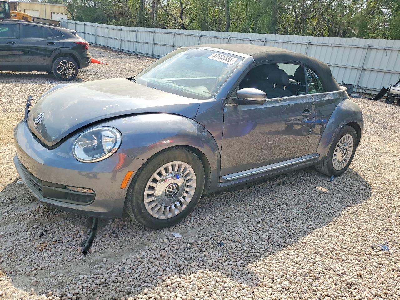 2016 Volkswagen Beetle VIN 3VW517AT2GM804678 photo 1