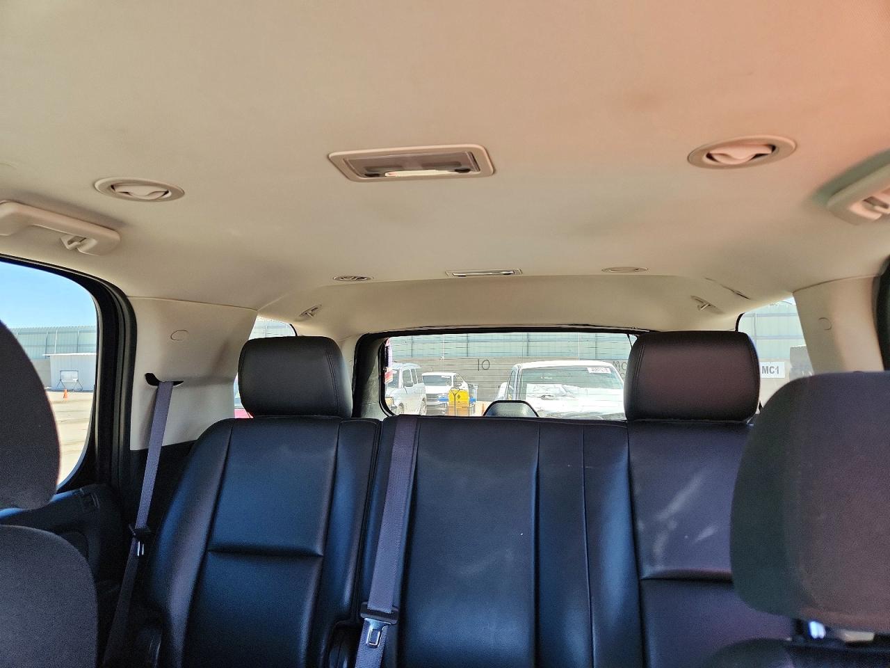 2012 Chevrolet Tahoe VIN 1GNSK2E02CR175218 photo 10