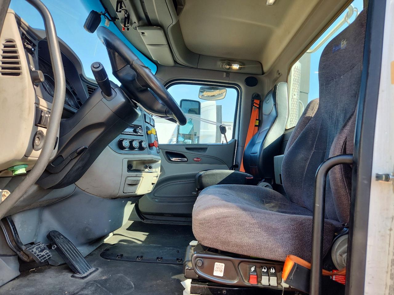 2019 PETERBILT All other VIN 1XPBA48X6KD600210 photo 5