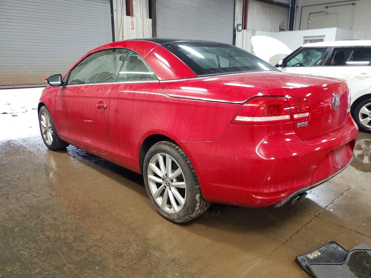 2012 Volkswagen Eos VIN WVWBW7AH3CV001879 photo 2