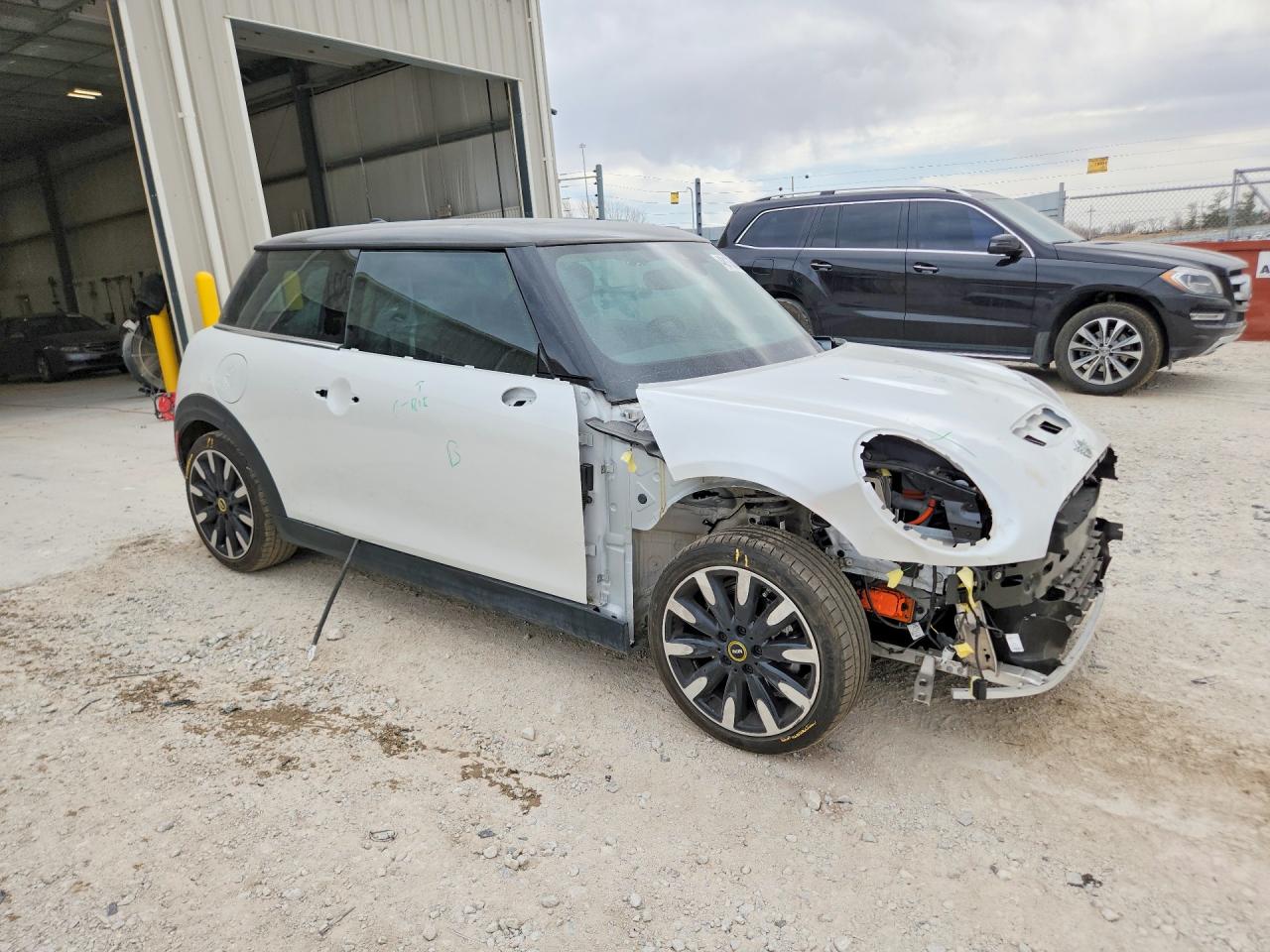 2024 Mini Cooper VIN WMW13DJ04R2U35300 photo 4
