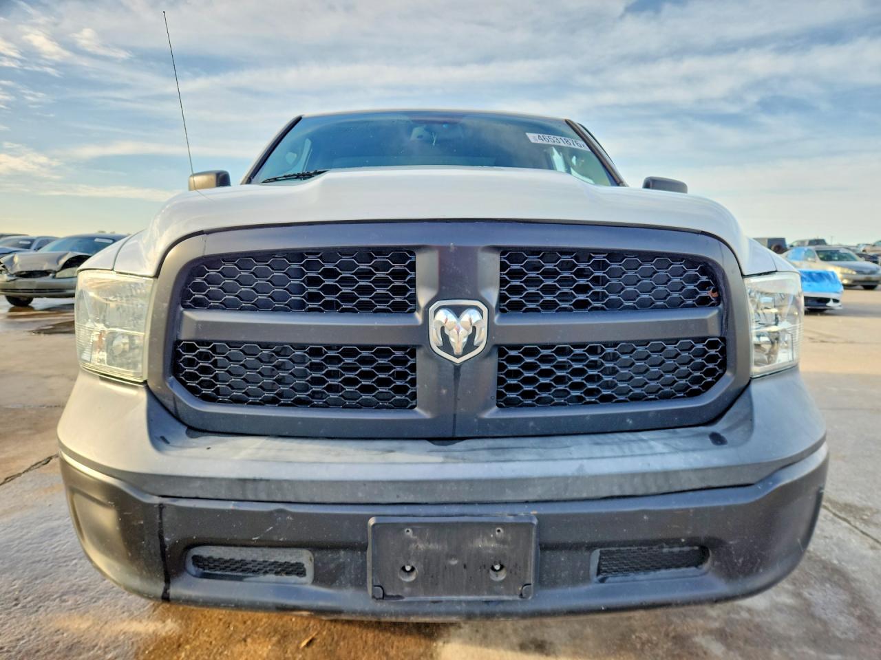 2019 Ram 1500 VIN 3C6JR6AT6KG719152 photo 5