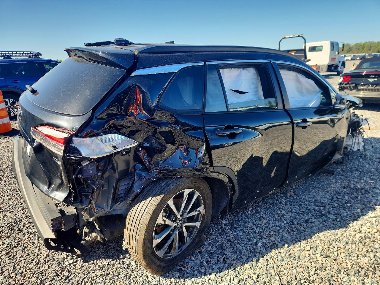 2023 Toyota Corolla cr VIN 7MUEAAAG0PV063343 photo 3