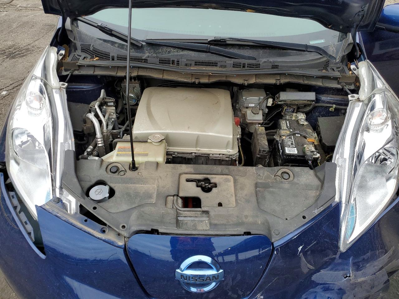 2016 NISSAN Leaf VIN 1N4BZ0CP6GC305556 photo 11