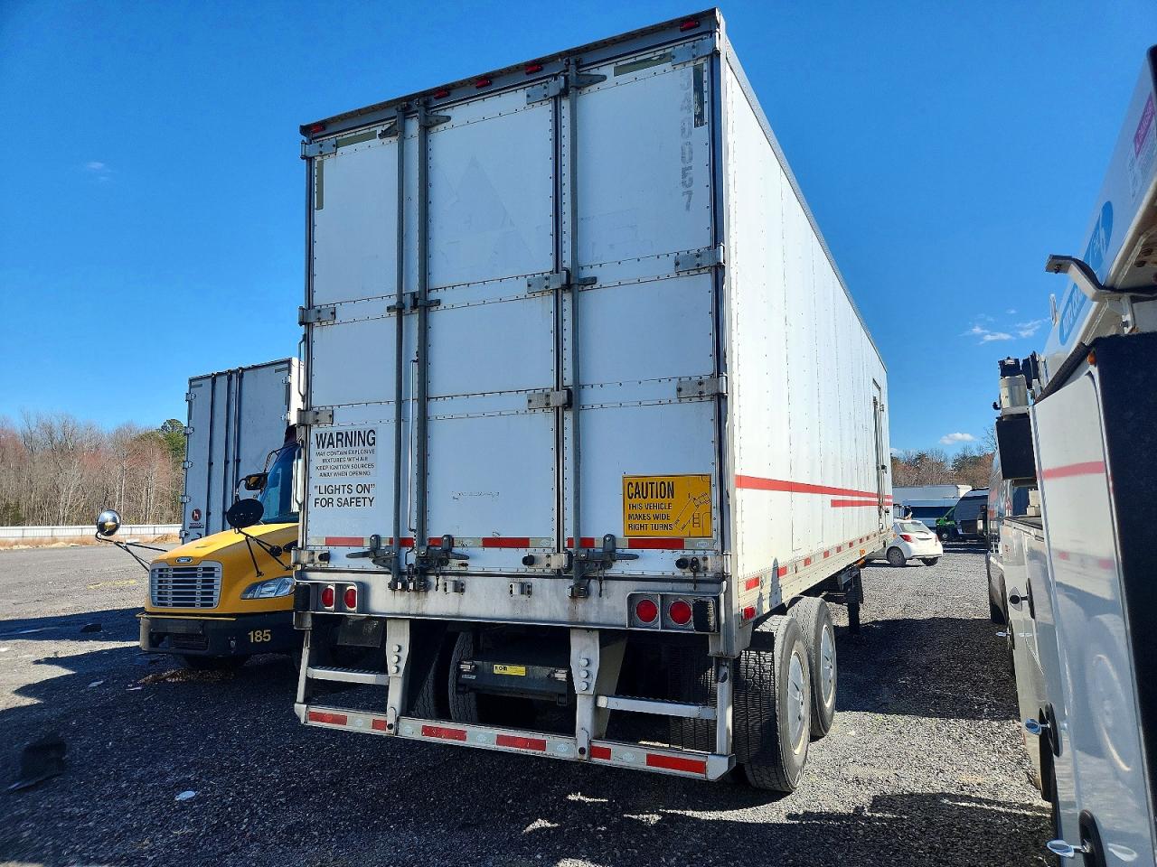 2013 UTILITY Trailer VIN 1UYVS2346DM531102 photo 4