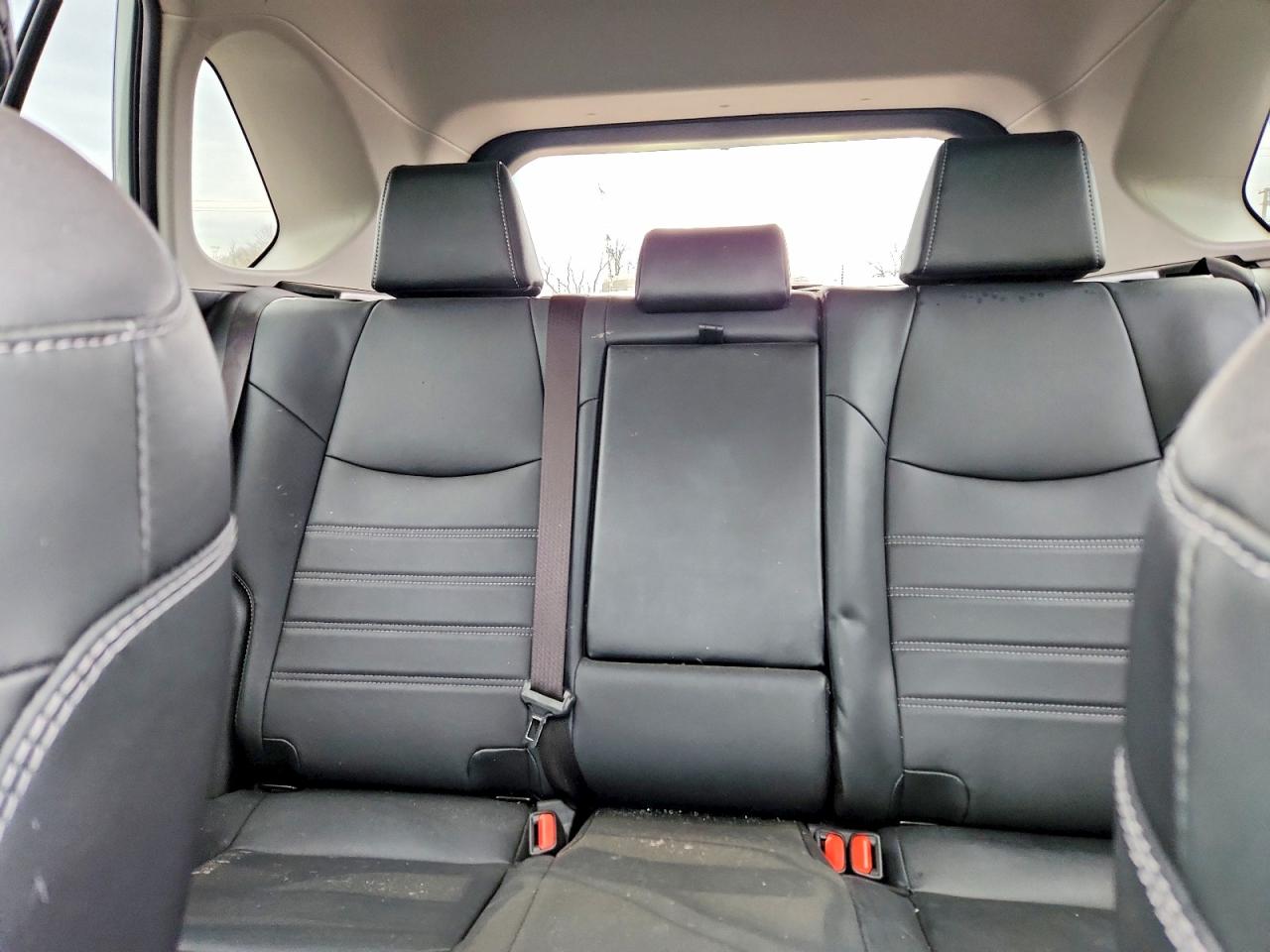 2023 Toyota Rav4 VIN JTMB6RFV8PD542934 photo 10
