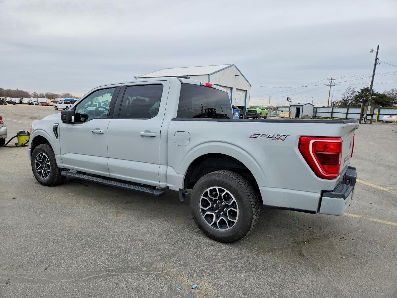 2023 Ford F150 VIN 1FTEW1EP7PKD74328 photo 2