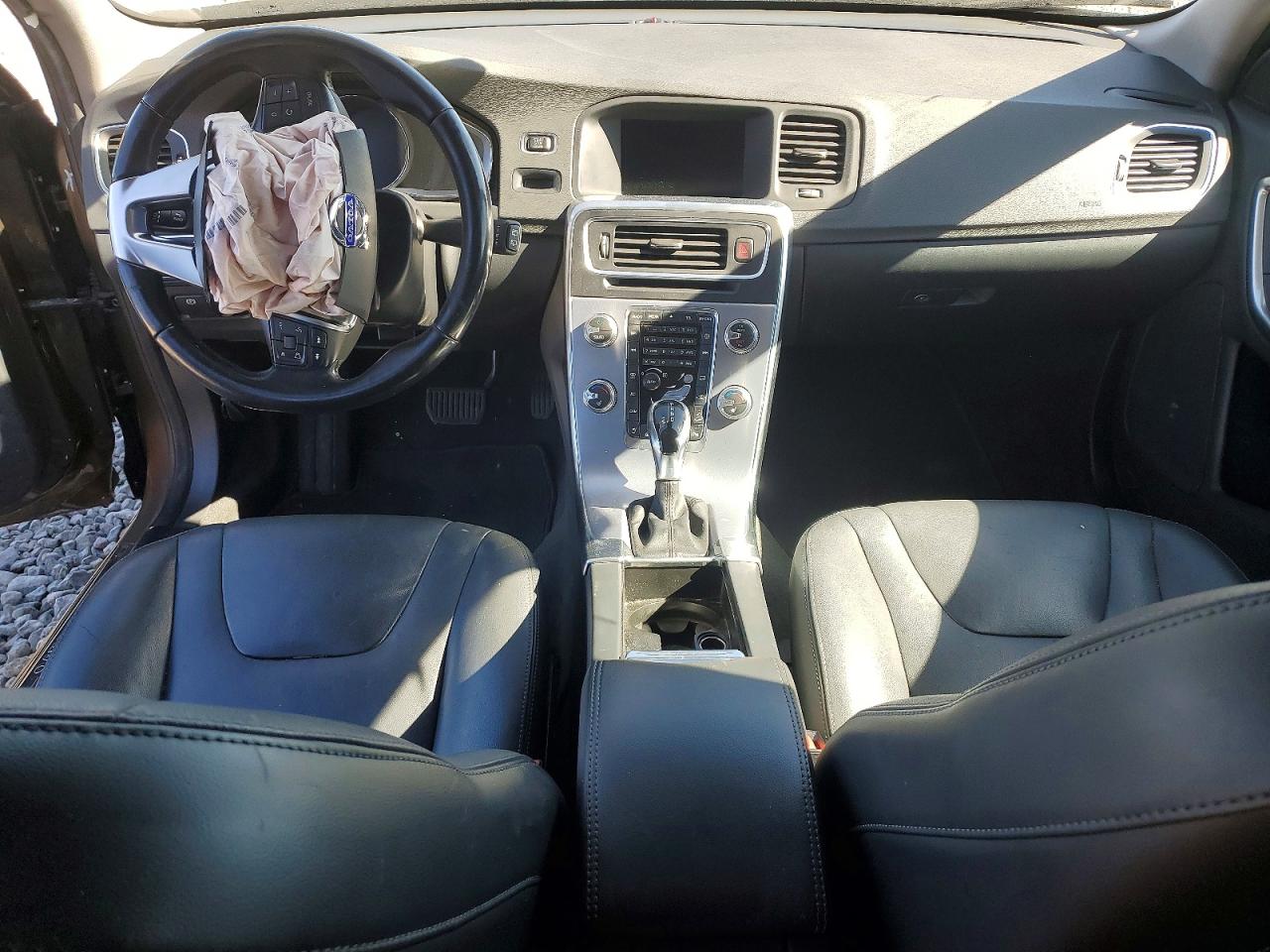 2018 Volvo V60 VIN YV440MWK5J2058058 photo 8