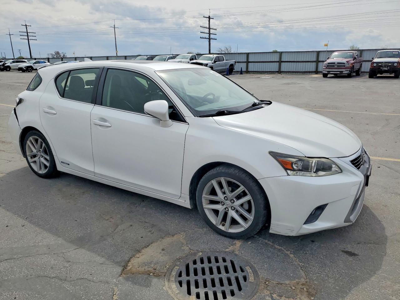 2015 Lexus Ct 200 VIN JTHKD5BH5F2214992 photo 4