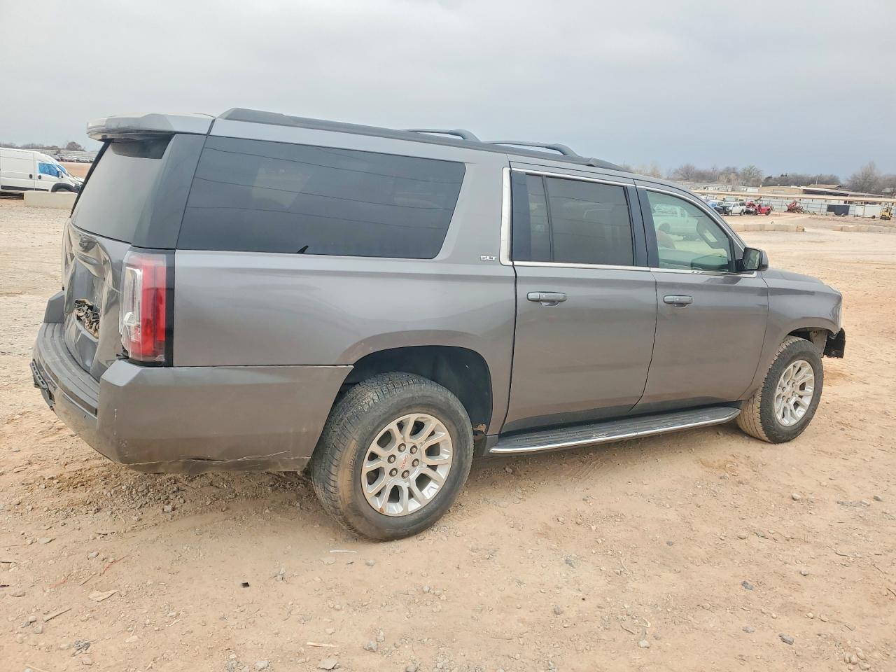 2019 GMC Yukon xl VIN 1GKS2GKC9KR246583 photo 3