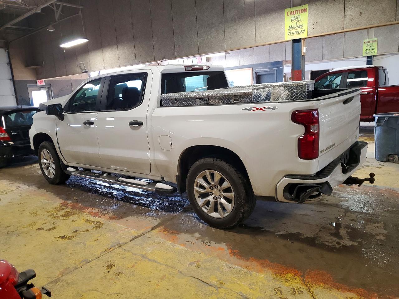 2024 Chevrolet Silverado VIN 1GCPDBEK0RZ260190 photo 2