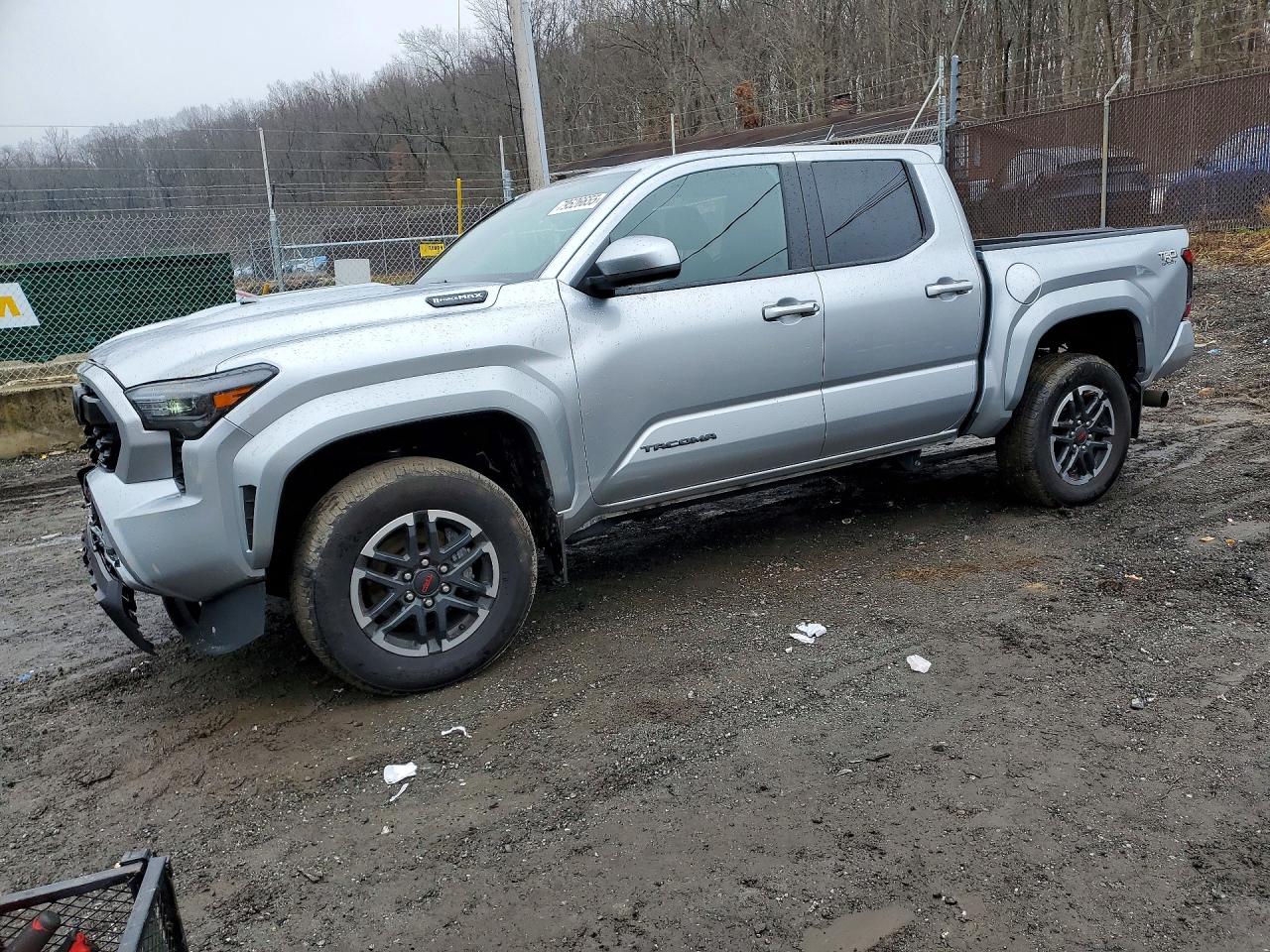 2024 Toyota Tacoma VIN 3TYLC5LNXRT004631 photo 1