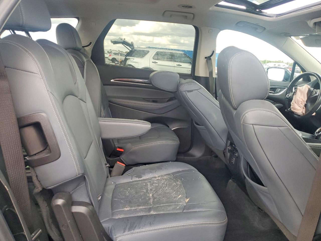 2020 Buick Enclave VIN 5GAERBKW2LJ235606 photo 10