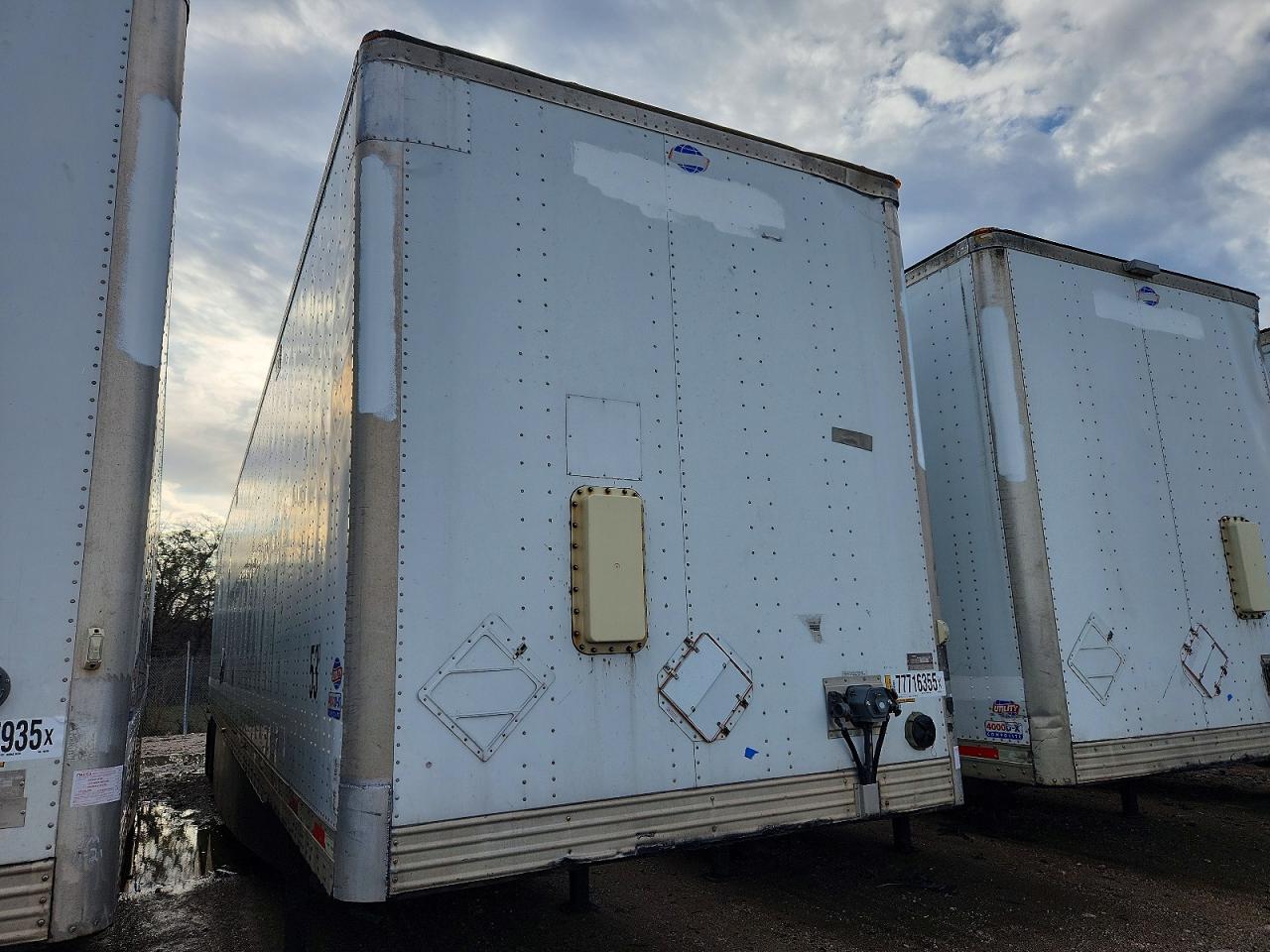 2014 UTIL Dry van tr VIN 1UYVS2532EP766116 photo 1