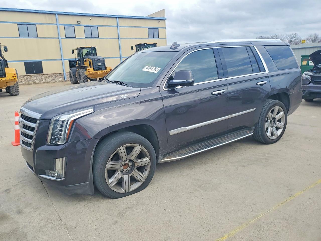 2018 Cadillac Escalade VIN 1GYS3BKJXJR368601 photo 1