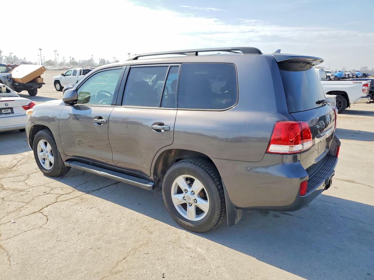 2011 Toyota Land cruis VIN JTMHY7AJ2B5010644 photo 2