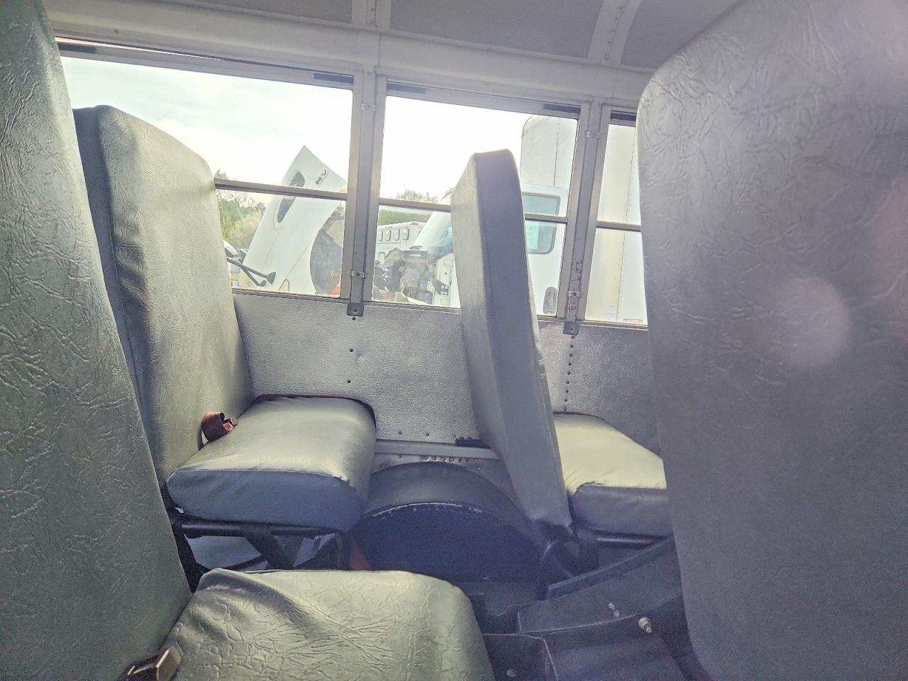 2011 CHEVROLET Express VIN 1GB0G2BA1B1103751 photo 6
