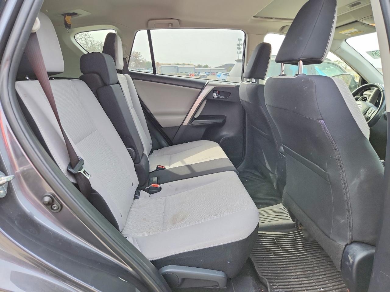 2018 Rav4 VIN JTMRFREV8JJ213305 photo 11