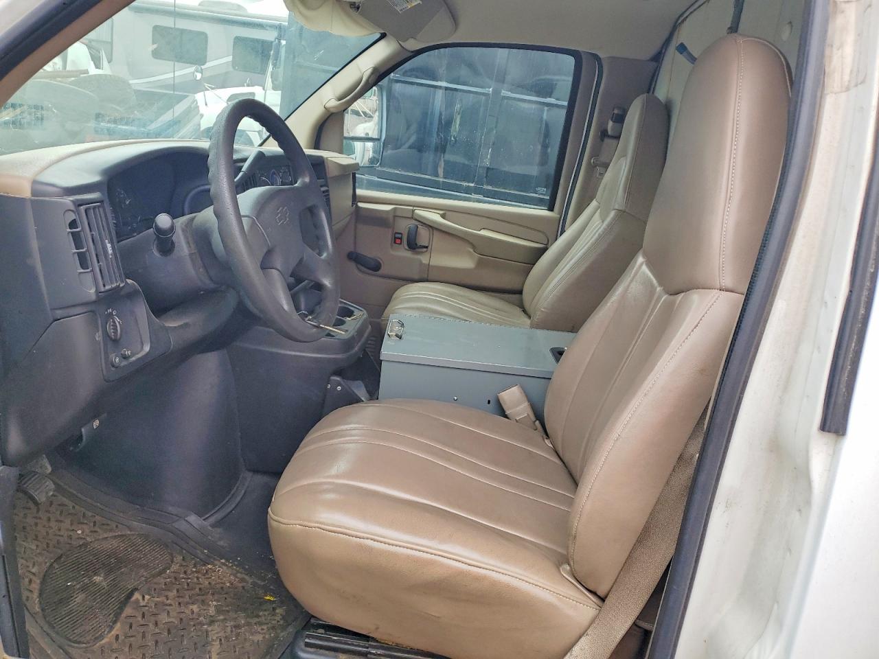 2007 CHEVROLET Express VIN 1GBJG31U871209949 photo 7