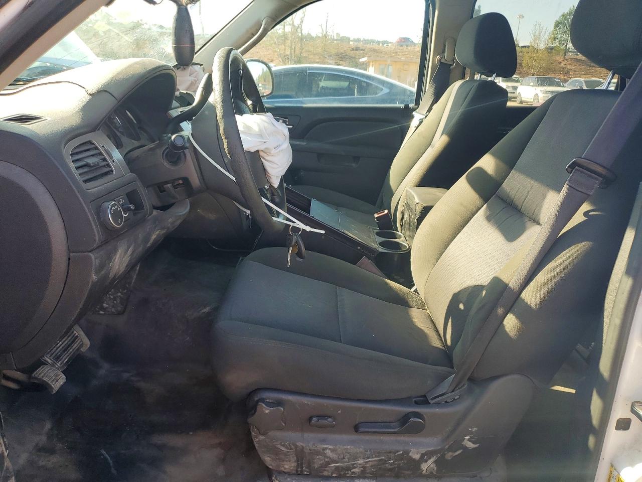 2013 Chevrolet Tahoe VIN 1GNLC2E07DR216364 photo 7