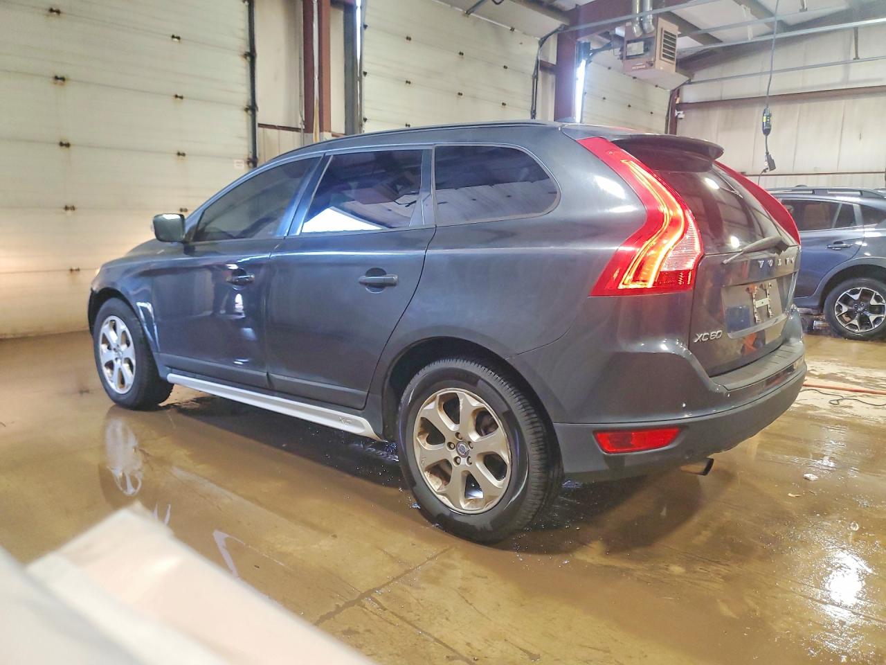 2010 Volvo Xc60 VIN YV4982DL6A2074901 photo 2